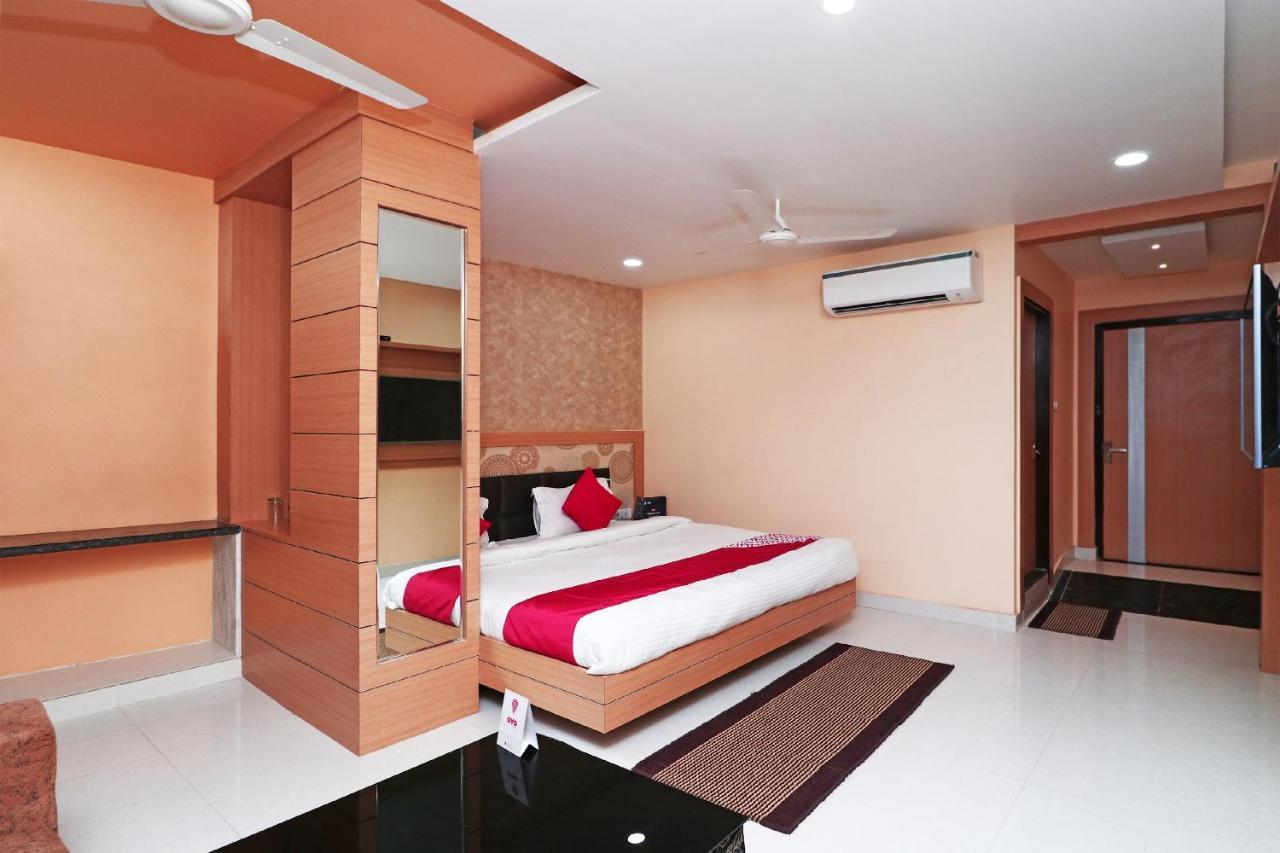 Capital O 16590 Hotel Sapphire Inn Gorakhpur Eksteriør billede