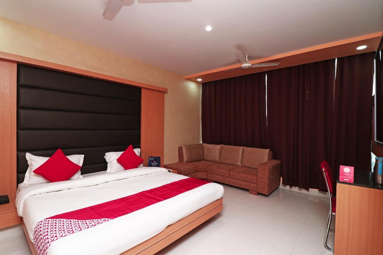 Capital O 16590 Hotel Sapphire Inn Gorakhpur Eksteriør billede